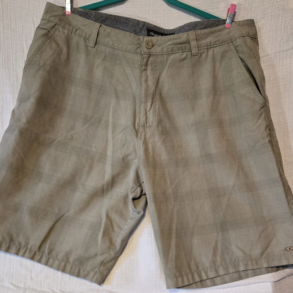 O'Neill Men's Tan Flat Front‎ Shorts